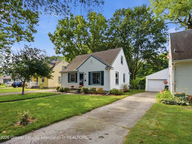 820 S Dexter Drive, Lansing, MI 48910