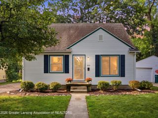 820 S Dexter Drive, Lansing, MI 48910