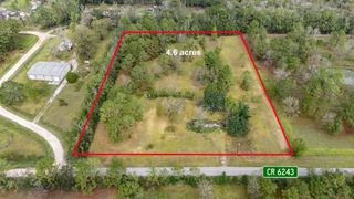 724 County Road 6243, Dayton, TX 77535