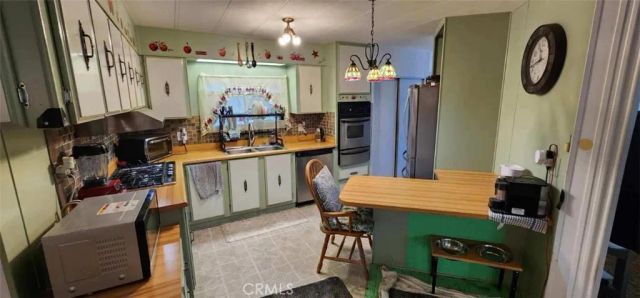 21001 Plummer 99, Chatsworth, CA 91311