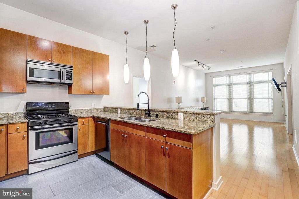 Image 3 of property listing at 1209 N CHARLES ST #319, Baltimore, MD 21201