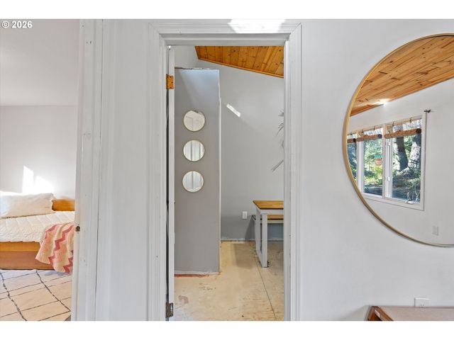 15 Ne KEENE Ave, Depoe Bay, OR 97341