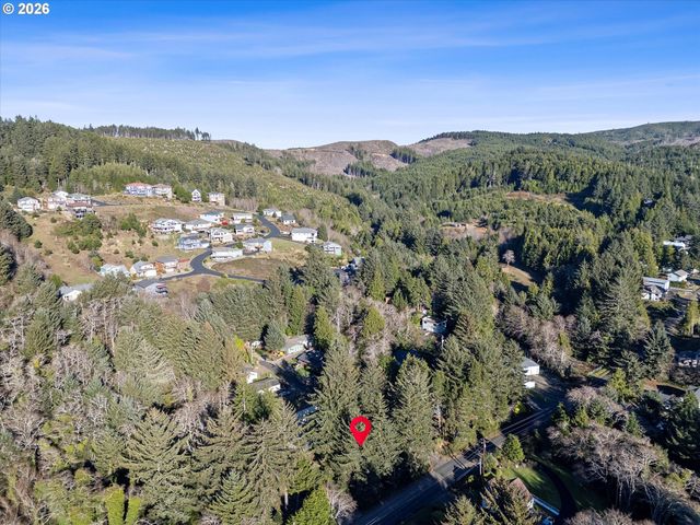 15 Ne KEENE Ave, Depoe Bay, OR 97341