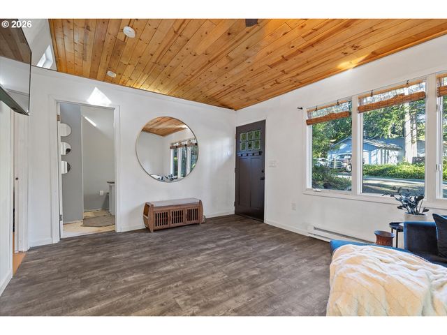 15 Ne KEENE Ave, Depoe Bay, OR 97341