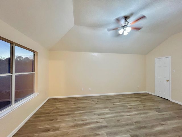 514 Regional Park Drive, Houston, TX 77060