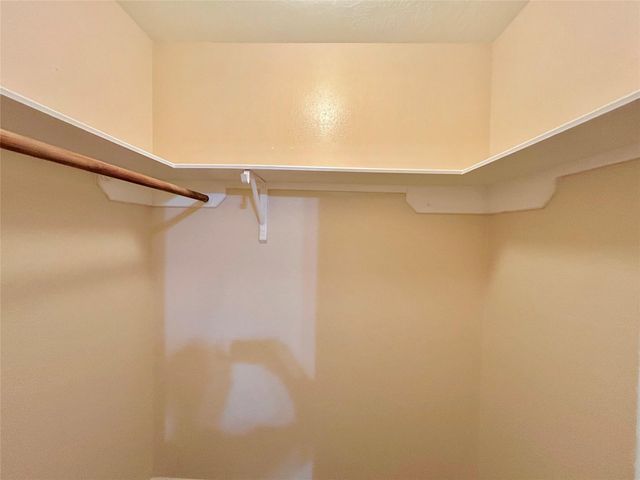 514 Regional Park Drive, Houston, TX 77060