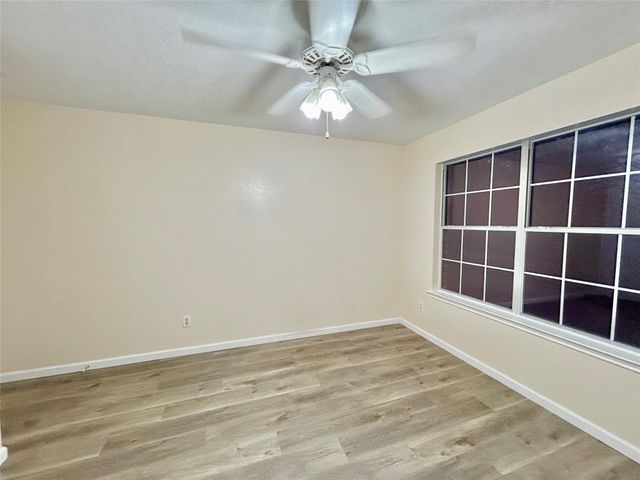 514 Regional Park Drive, Houston, TX 77060