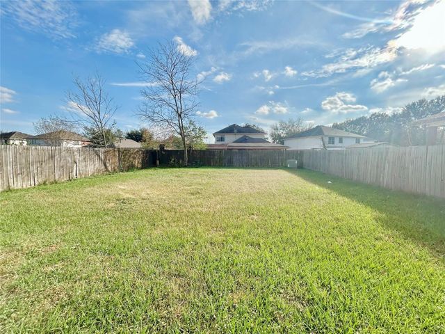 514 Regional Park Drive, Houston, TX 77060