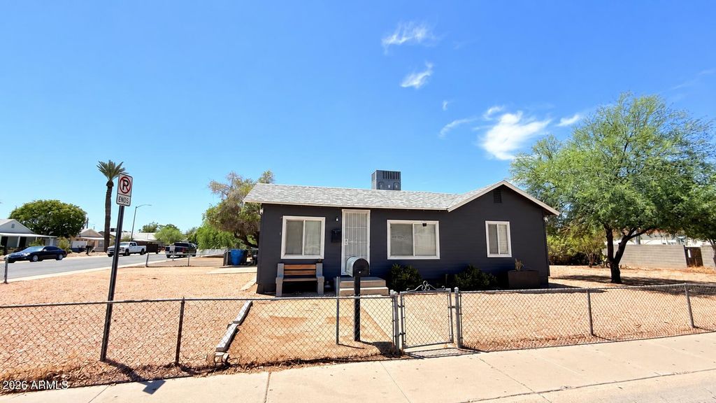 17 E TOWNLEY Avenue, Phoenix, AZ 85020 — photo 2