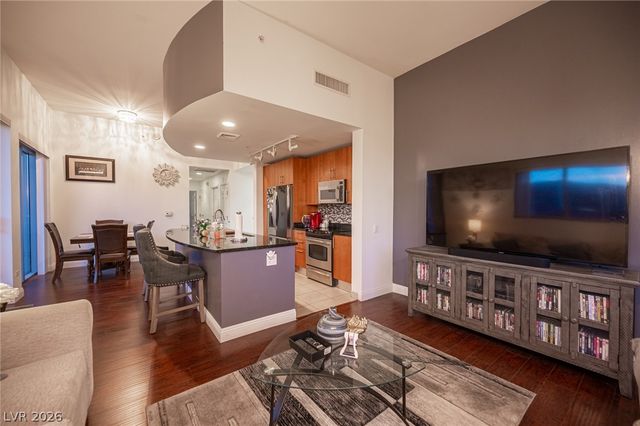 200 West Sahara Avenue 501, Las Vegas, NV 89102
