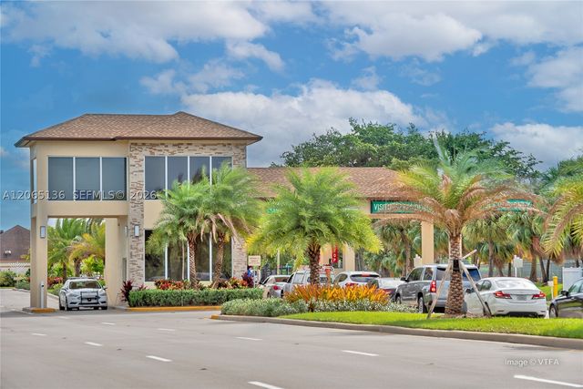 550 SW 138th Ave 309K, Pembroke Pines, FL 33027