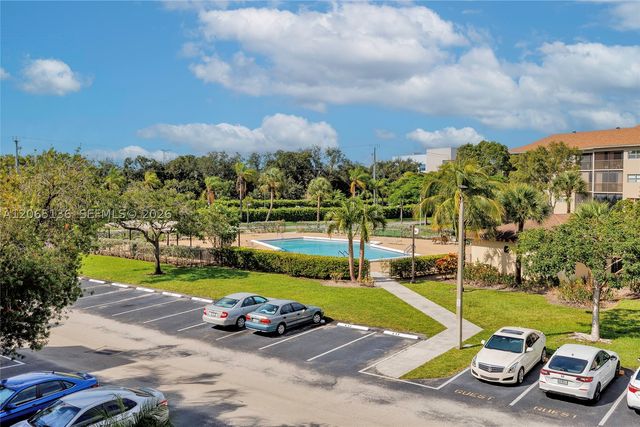 550 SW 138th Ave 309K, Pembroke Pines, FL 33027