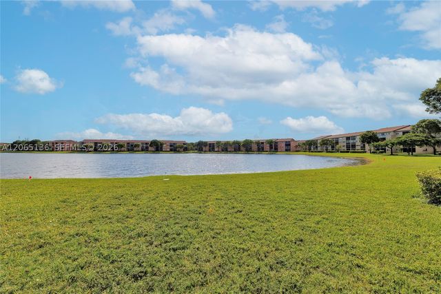 550 SW 138th Ave 309K, Pembroke Pines, FL 33027