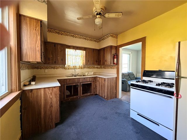 353 Euclid Ave, Canonsburg, PA 15317