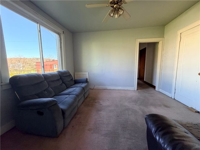 353 Euclid Ave, Canonsburg, PA 15317