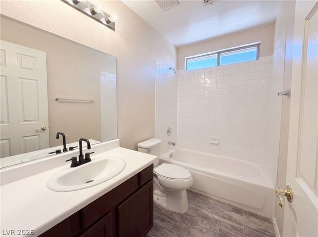 7912 Quill Gordon Avenue, Las Vegas, NV 89149
