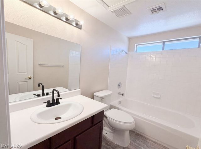 7912 Quill Gordon Avenue, Las Vegas, NV 89149