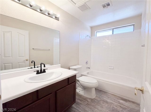 7912 Quill Gordon Avenue, Las Vegas, NV 89149