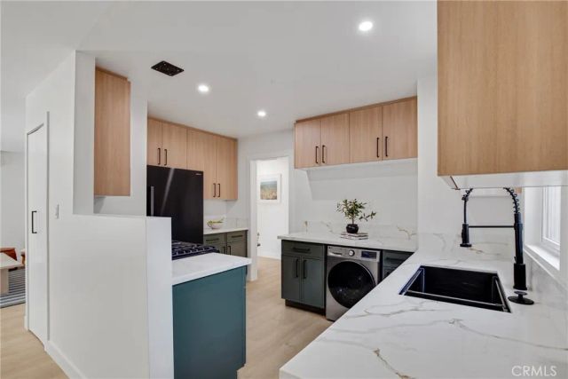 18506 Kingsdale Avenue, Redondo Beach, CA 90278