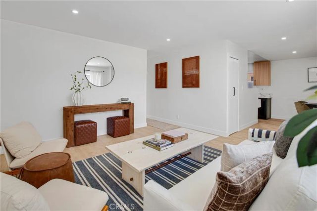 18506 Kingsdale Avenue, Redondo Beach, CA 90278