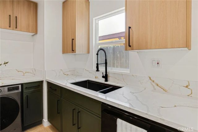 18506 Kingsdale Avenue, Redondo Beach, CA 90278