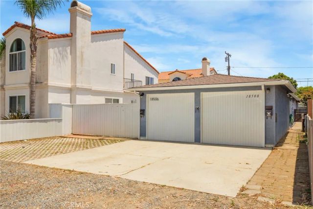 18506 Kingsdale Avenue, Redondo Beach, CA 90278