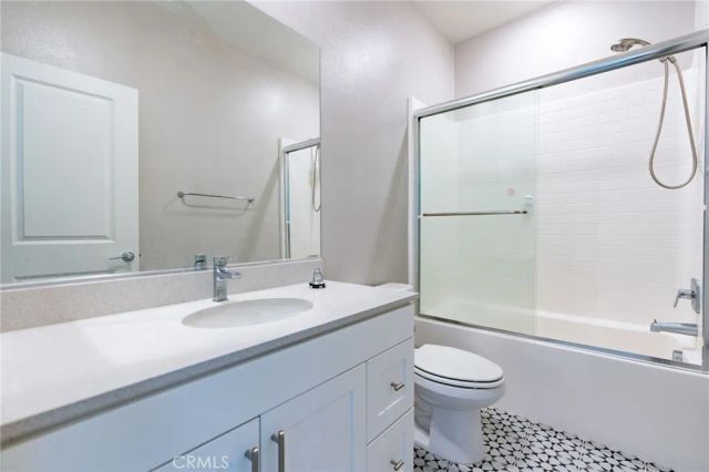 2532 E Scarett, Ontario, CA 91762