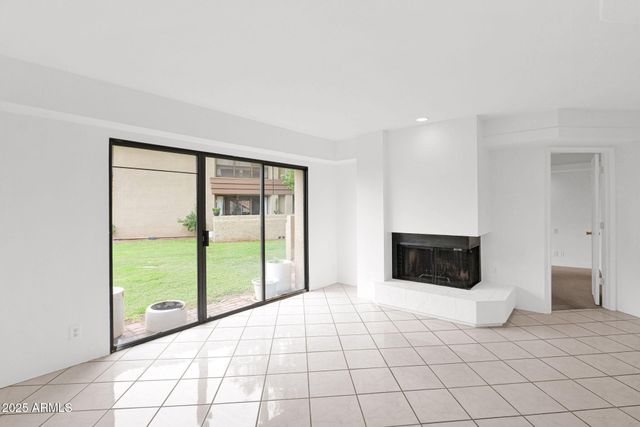 5035 N 10TH Place 108, Phoenix, AZ 85014