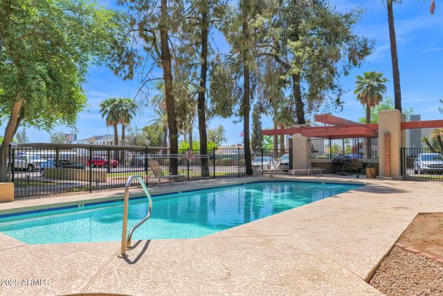 5035 N 10TH Place 108, Phoenix, AZ 85014