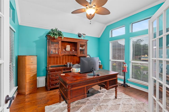200 Arbor Glen Drive, Euless, TX 76039