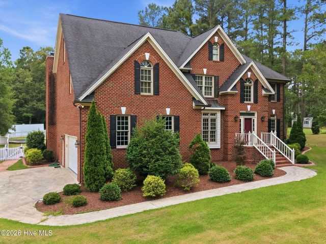 4076 Mobleys Bridge Road, Grimesland, NC 27837