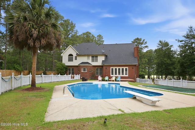 4076 Mobleys Bridge Road, Grimesland, NC 27837