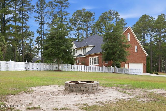 4076 Mobleys Bridge Road, Grimesland, NC 27837