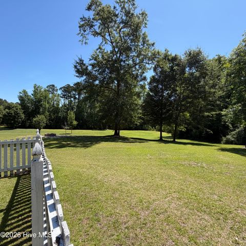 4076 Mobleys Bridge Road, Grimesland, NC 27837