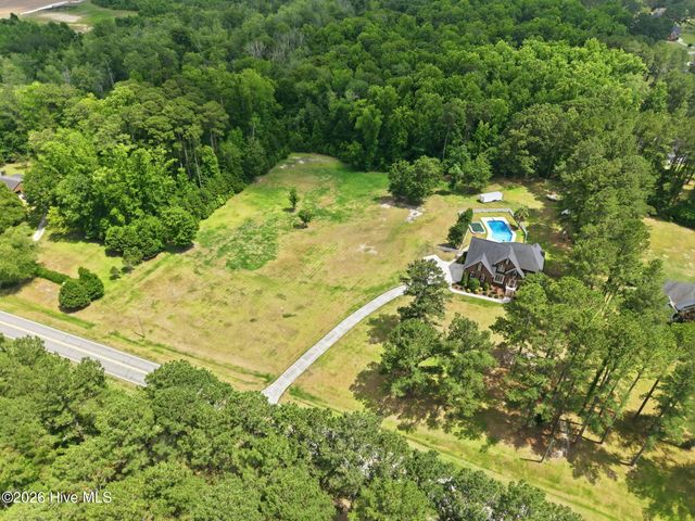 4076 Mobleys Bridge Road, Grimesland, NC 27837