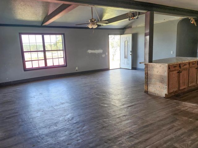 1040 Fm 2108, Burke, TX 75941