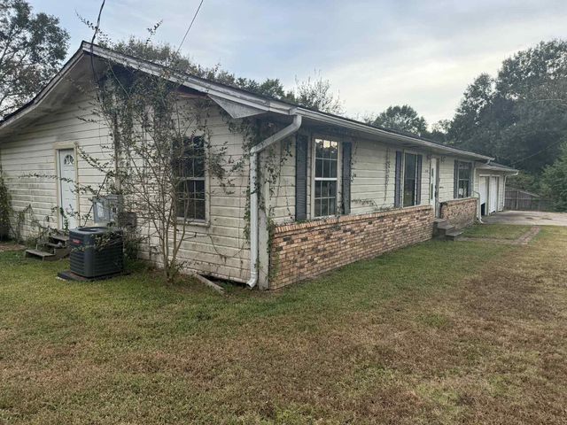 1040 Fm 2108, Burke, TX 75941