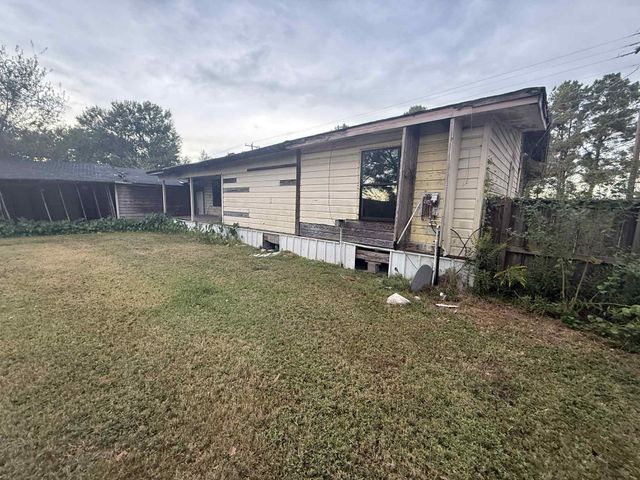 1040 Fm 2108, Burke, TX 75941