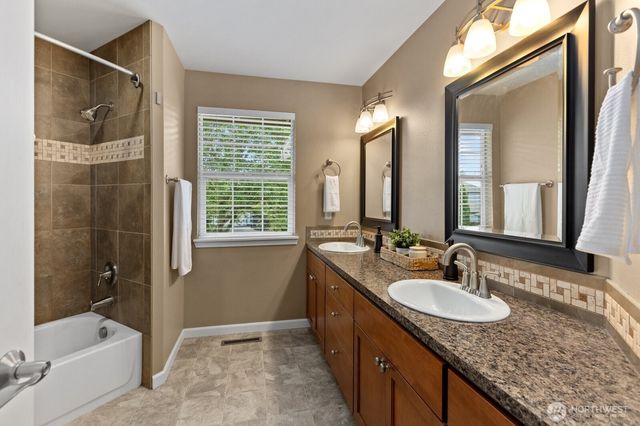 25436 163rd Place SE, Covington, WA 98042
