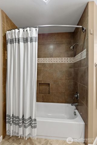 25436 163rd Place SE, Covington, WA 98042