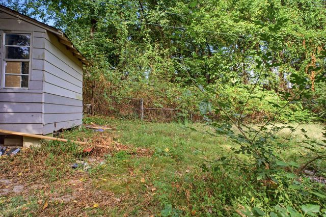 3569 KENSETT DR, Memphis, TN 38127