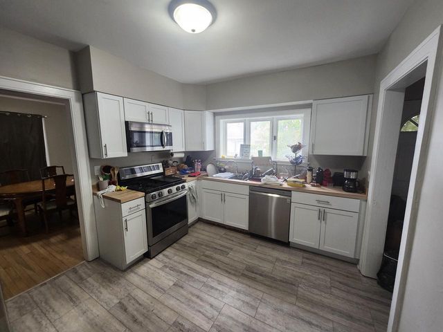 5008 21st AVENUE, Kenosha, WI 53140