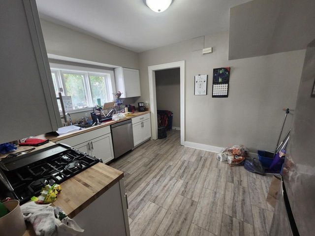 5008 21st AVENUE, Kenosha, WI 53140