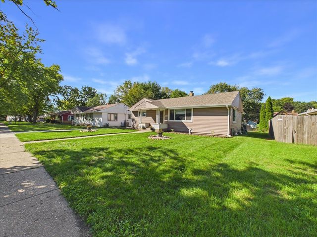 220 FAIRVIEW Boulevard, Rockford, IL 61107