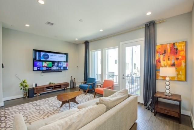 8411 Hempstead Road G, Houston, TX 77008
