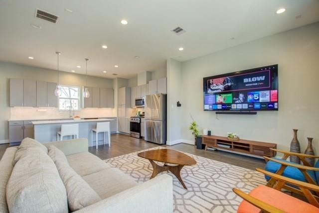 8411 Hempstead Road G, Houston, TX 77008