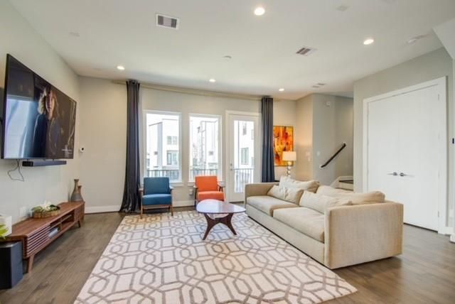 8411 Hempstead Road G, Houston, TX 77008