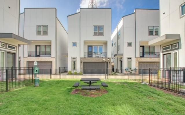 8411 Hempstead Road G, Houston, TX 77008