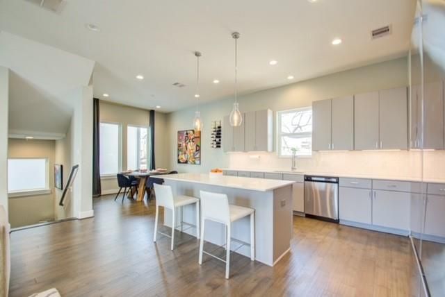 8411 Hempstead Road G, Houston, TX 77008