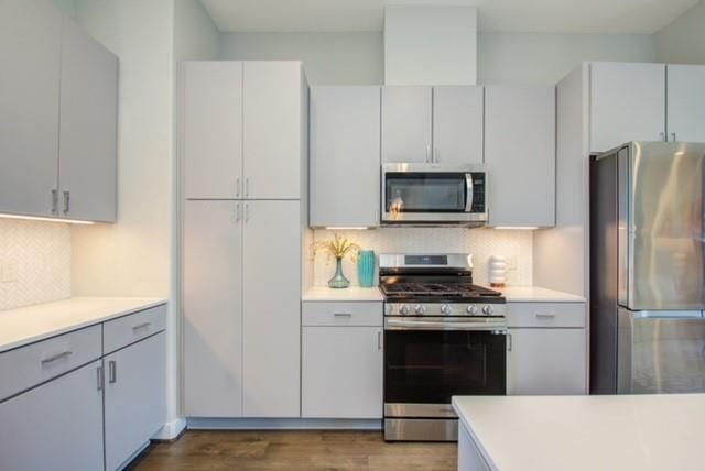 8411 Hempstead Road G, Houston, TX 77008